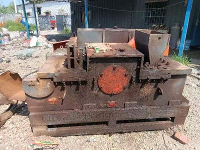 场地转让出售两台850钢筋颗粒机图3